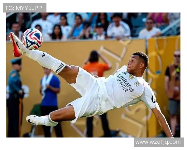 央视揭晓全球足球明星名单引发球迷热议与期待